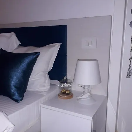 Tomis 105 Apartment *