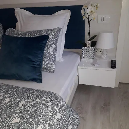Apartment Tomis 105