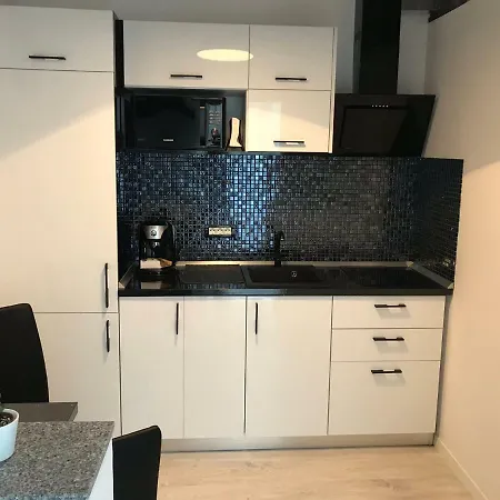 Tomis 105 Apartment