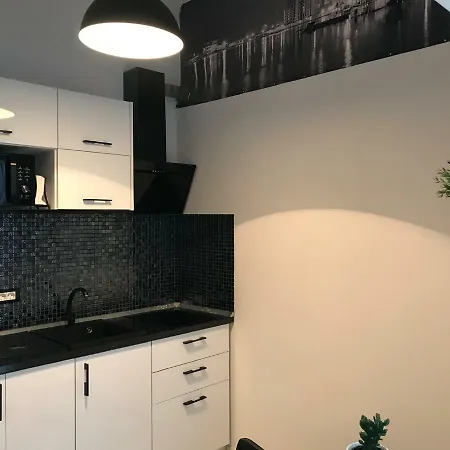 Tomis 105 Apartment